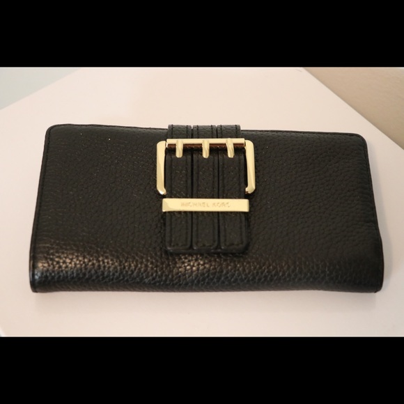 Michael Kors Handbags - MK black wallet